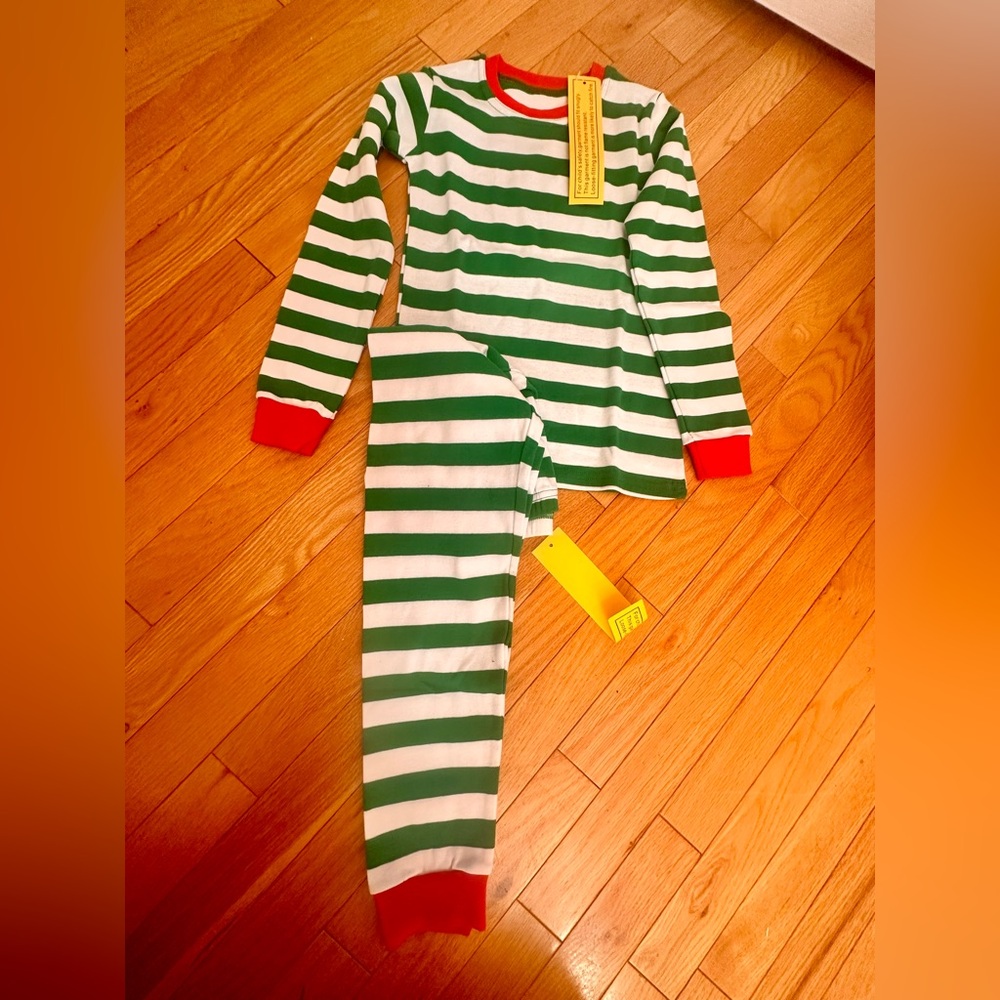 Unisex Fitted Pajamas size 8 NWT
